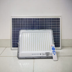 Đèn pha năng lượng mặt trời SL-PM